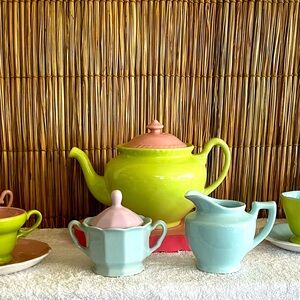 Multicolor tea set brand new in the box